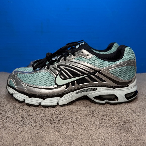 Nike moto2k
Cannon green haze
Brand new - Picture 2 of 9